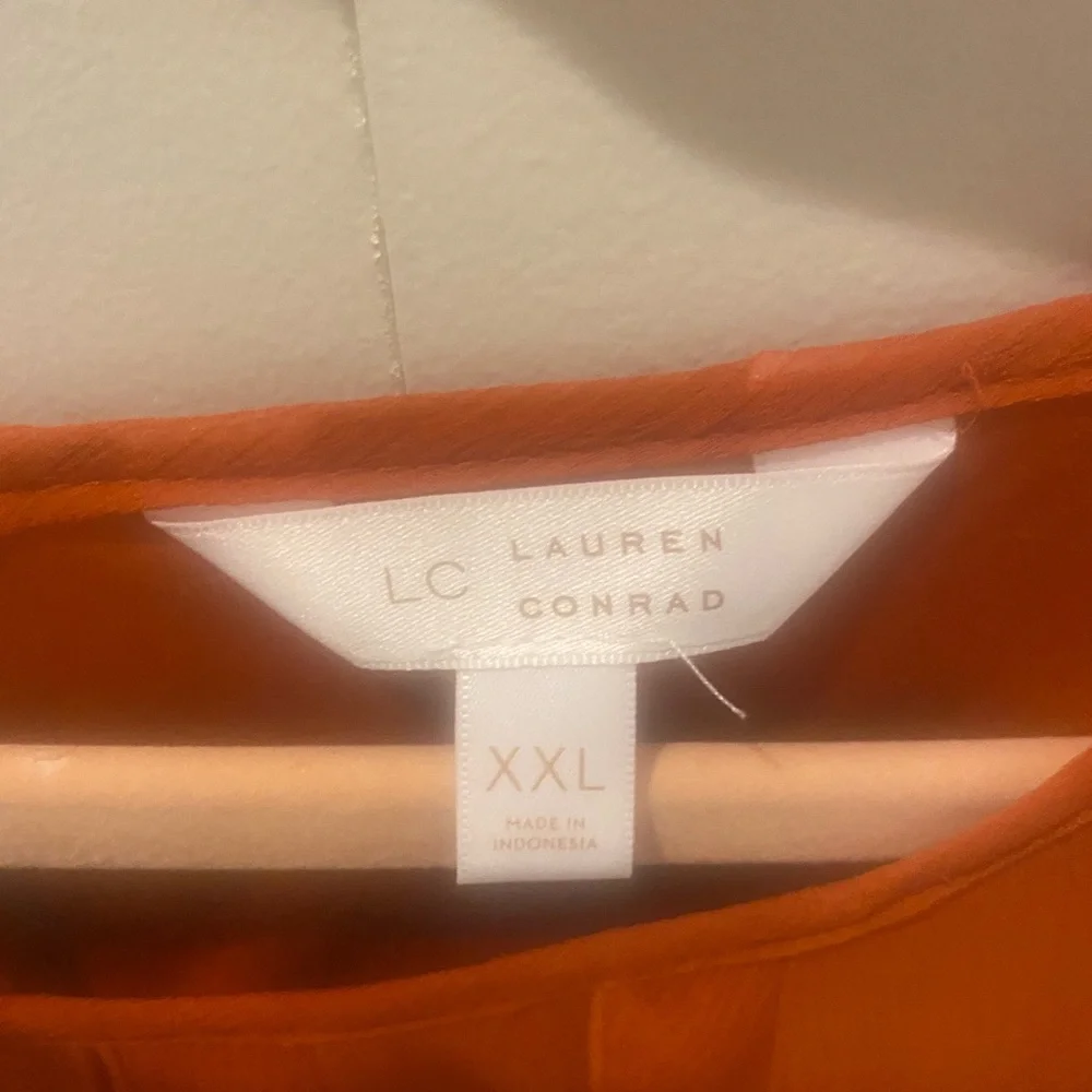 Lauren Conrad ruffle shirt - Picture 5 of 5